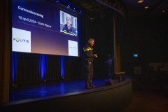 CC 24 04 18 Frank Paauw 0098 S